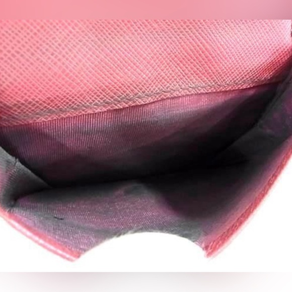 💥 SALE! 💥 Prada Saffiano Leather Bi-fold Wallet - Picture 5 of 6